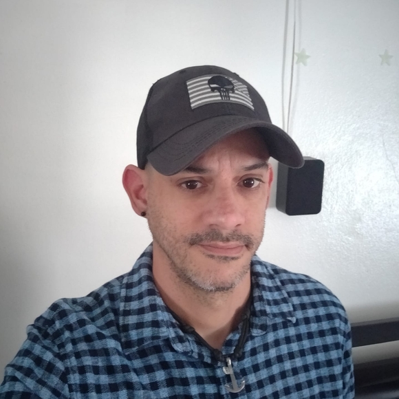 Poshmark profile picture for @multi